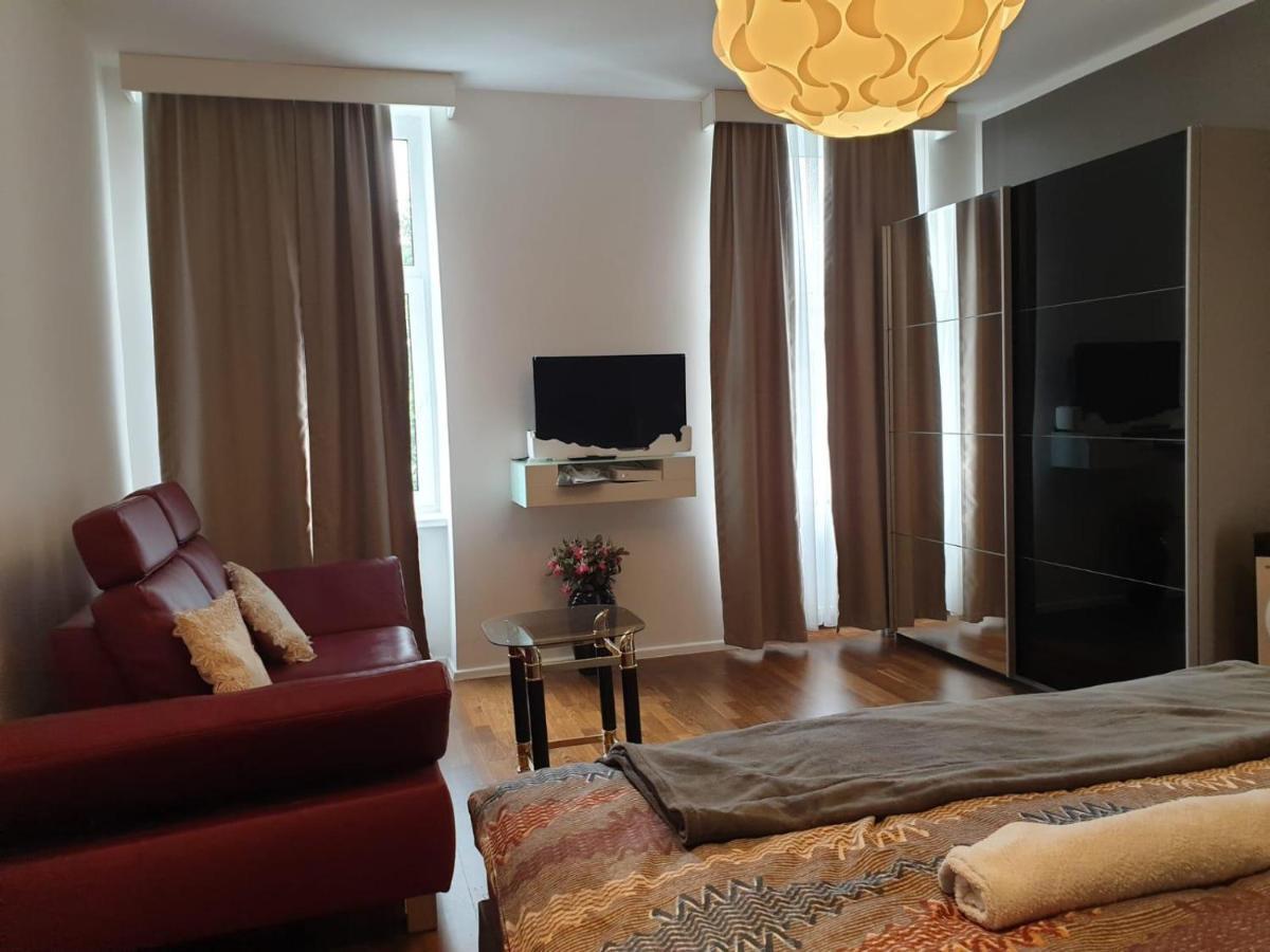 Deluxe Apartment 5P Mm A Vienna Exterior photo